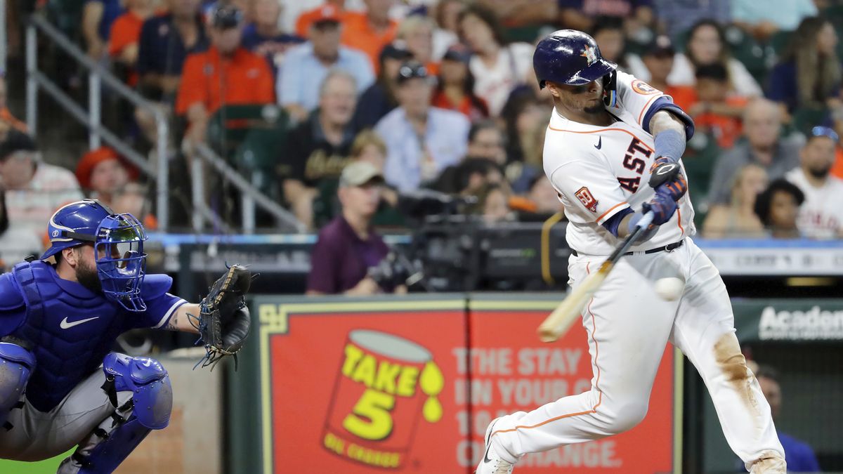 Astros derrotan 5 2 a Reales Verlander líder en victorias