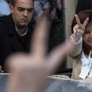 Condenan a vice Argentina a seis años por fraude al Estado