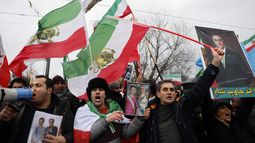 marcha en francia en apoyo a manifestantes iranies