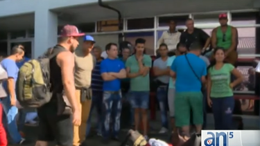 Costa Rica habría deportado ya a cuatro de los 56 cubanos en proceso de deportación hacia la isla