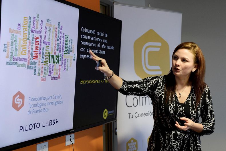 Denisse Rodríguez es la directora ejecutiva de Colmena66, una red de referido que conecta a emprendedores con los recursos que necesitan.