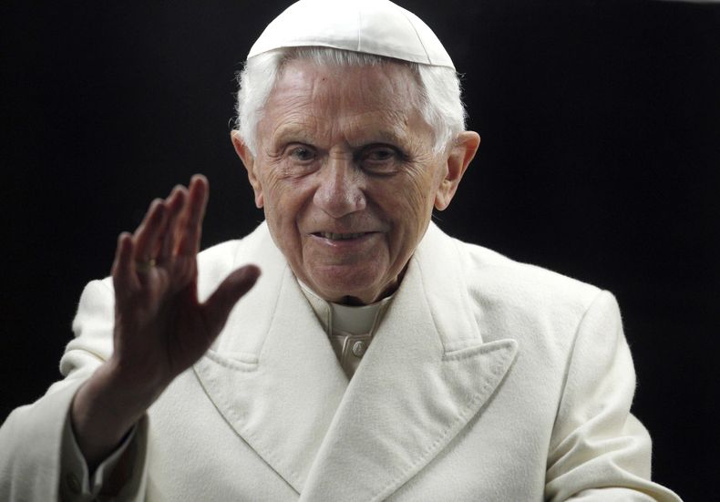 EUR-GEN BENEDICTO XVI-DECESO