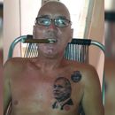 Le llueven las burlas a un cubano que se tatuó en el pecho la cara de Díaz-Canel
